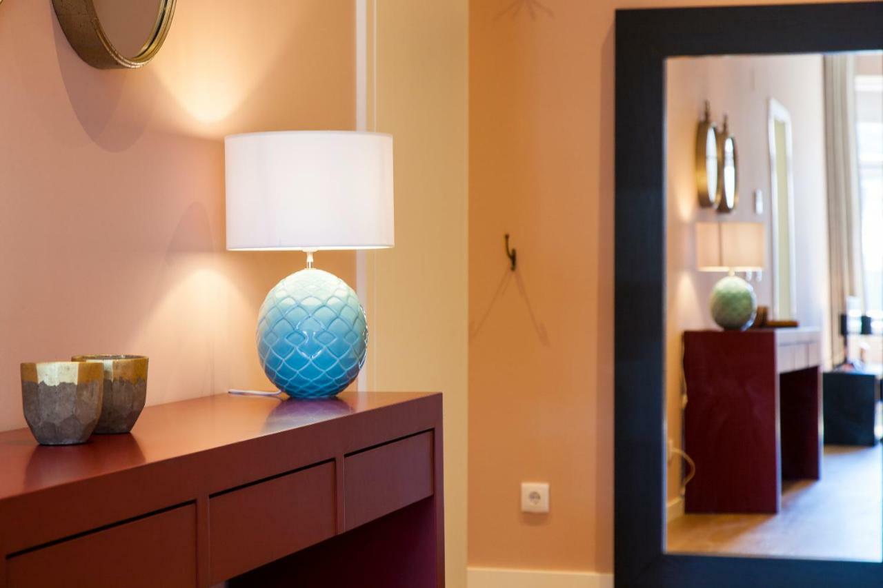 Joivy Sublime 2Br Apt On Restauradores Square Nearby Rossio Station Лісабон Екстер'єр фото
